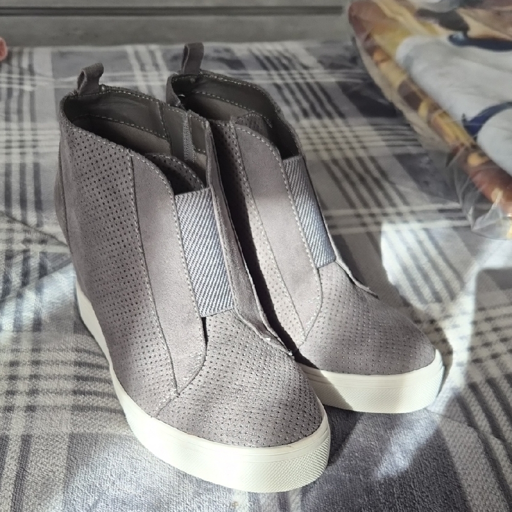 MIA Women's Gray Slip-On Sneakers